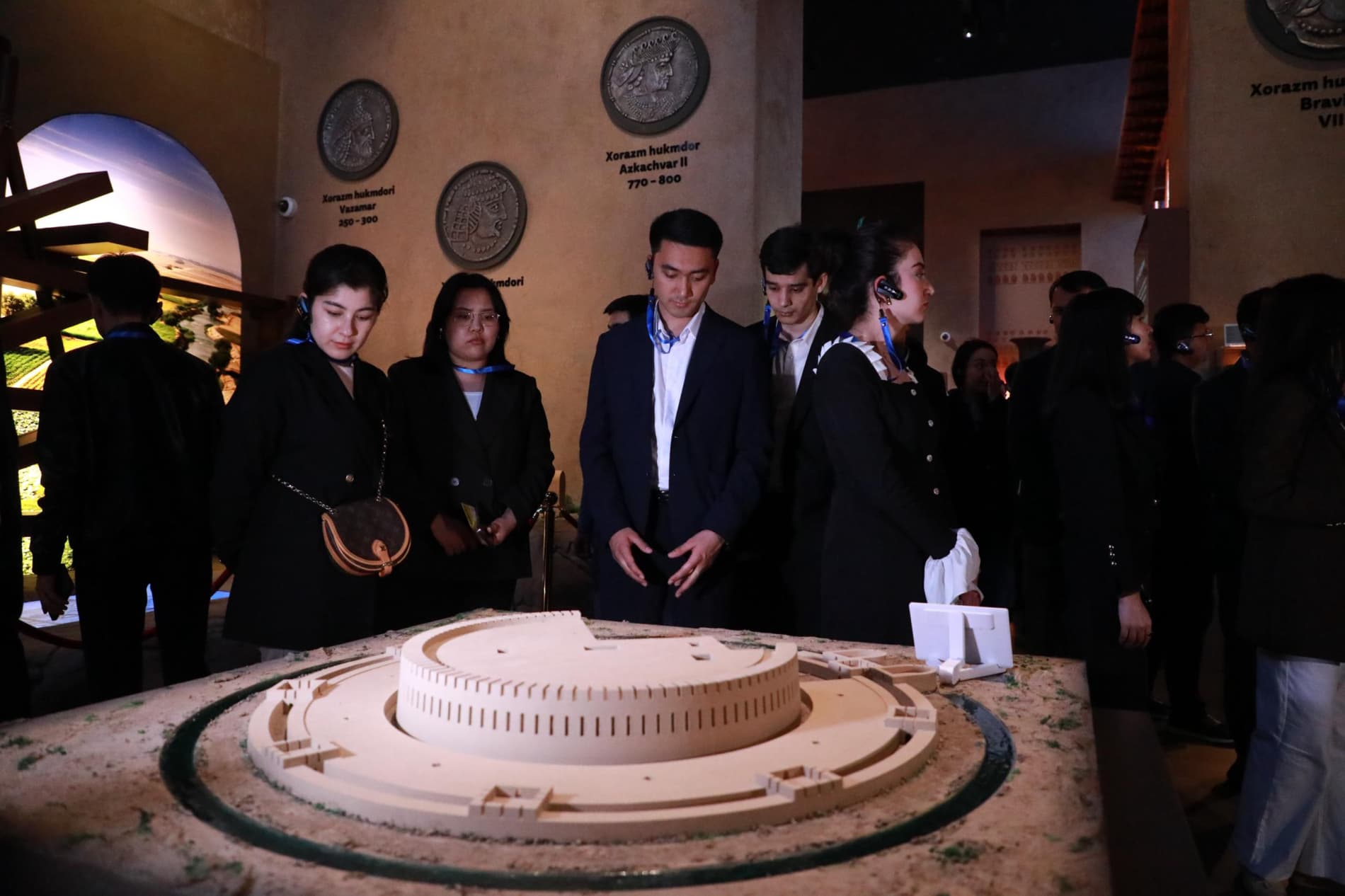 Ma’naviyat va tarix bilan yuzlashib: Jamoamiz O‘zbekistondagi Islom sivilizatsiyasi markazida!