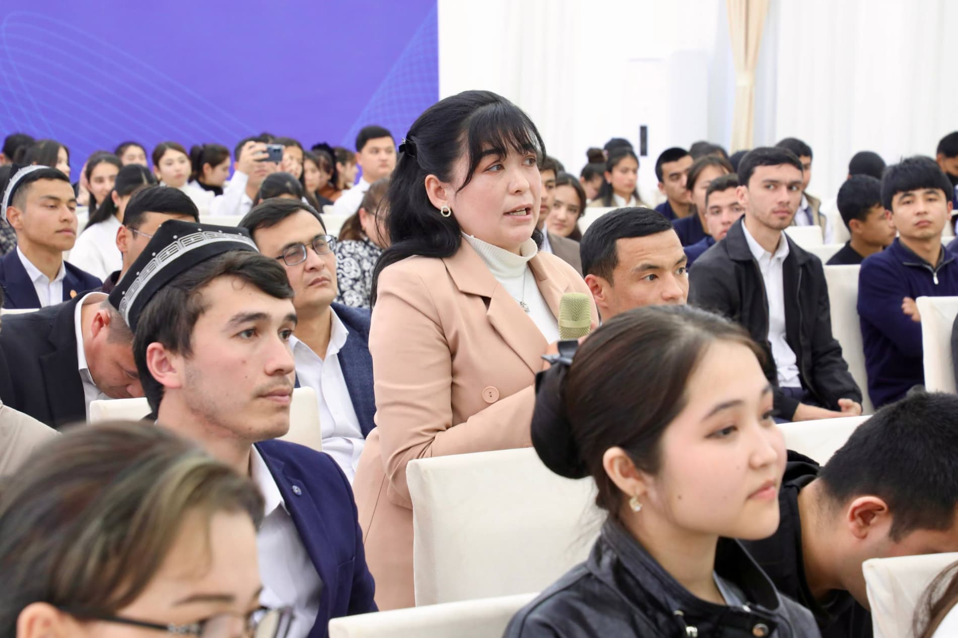 Mehnat yarmarkasidan ochiq muloqotgacha: Qashqadaryoda yoshlar siyosati amalda