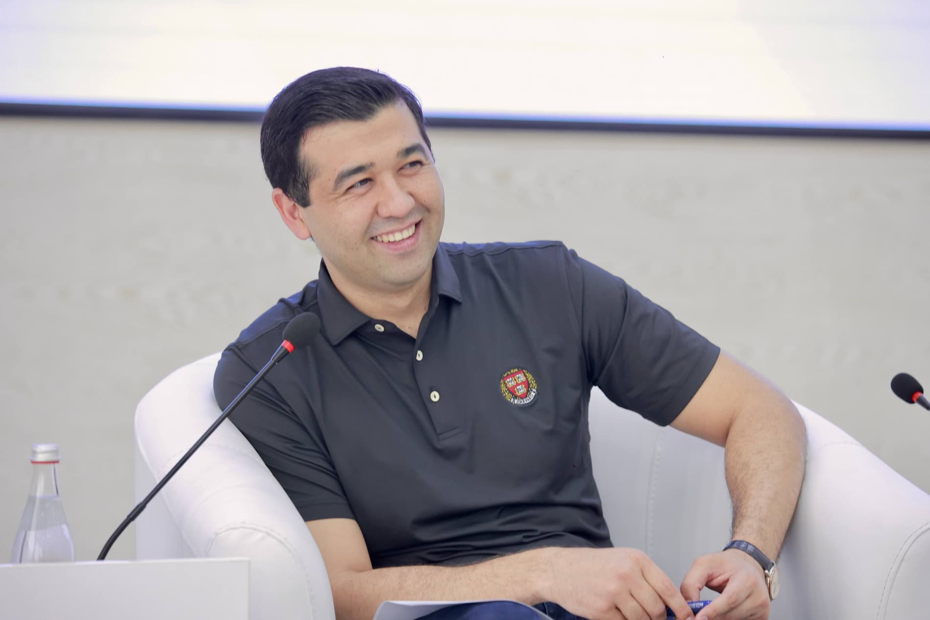 Ochiq muloqot: Yoshlarning qanday takliflari qo‘llab-quvvatlandi?