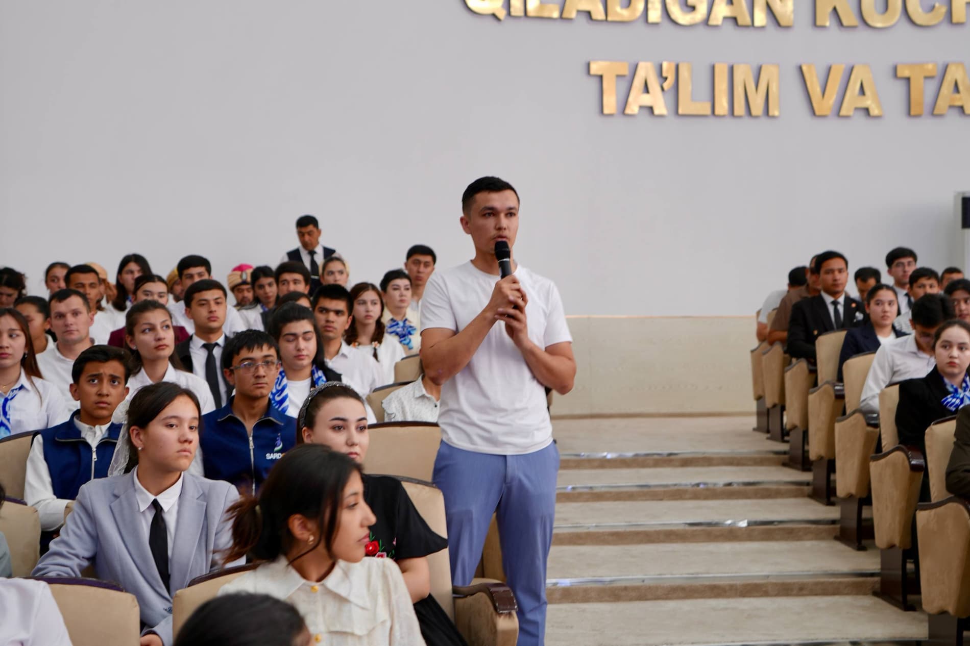 Ochiq muloqot: Yoshlarning qanday takliflari qo‘llab-quvvatlandi?