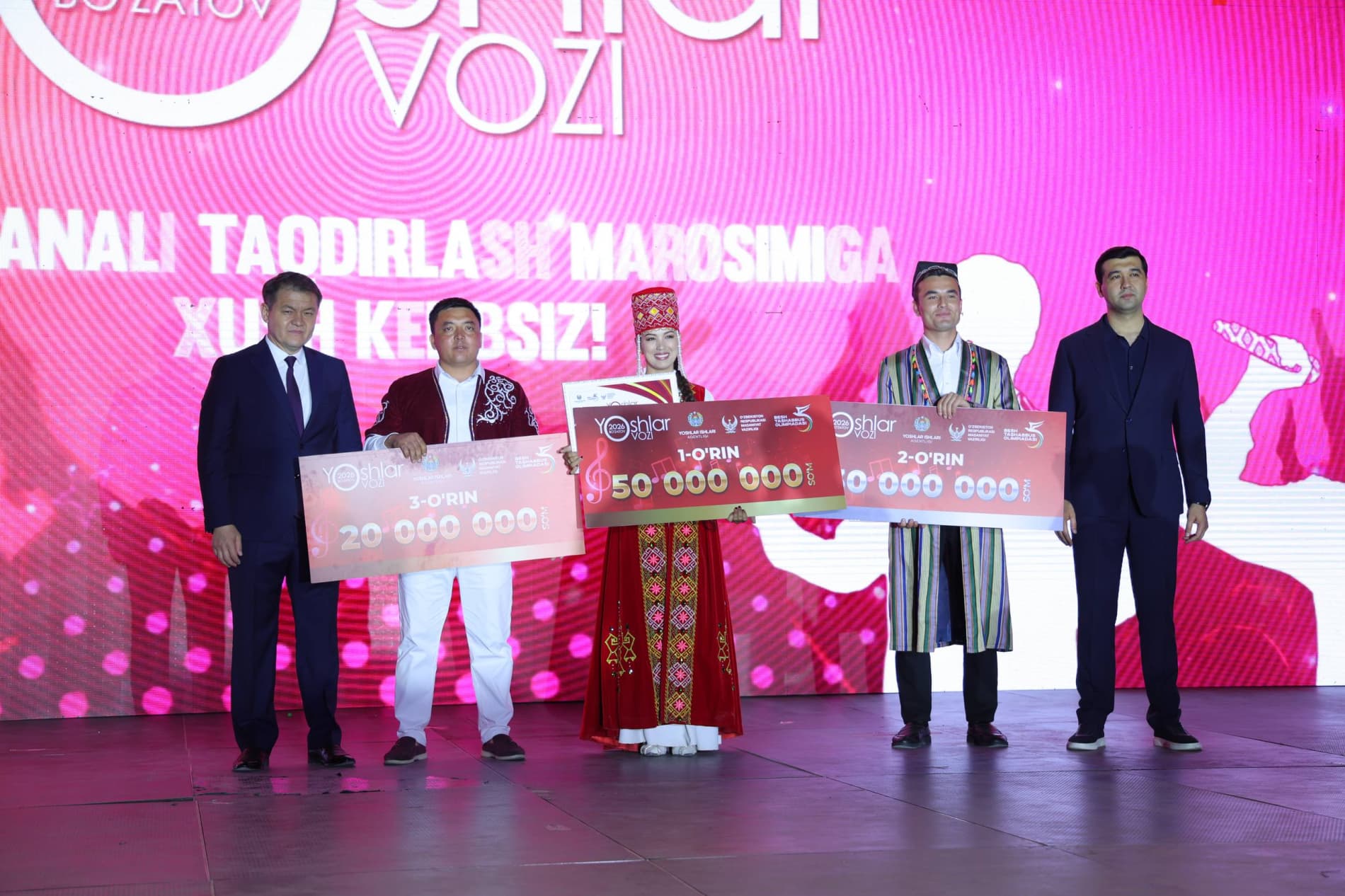 Победители республиканского конкурса «Yoshlar ovozi – Bo‘zatov FEST» 2026 года были торжественно награждены в городе Нукус!