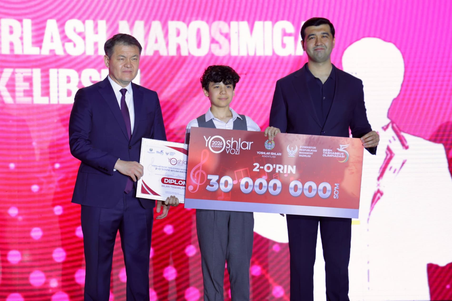 Победители республиканского конкурса «Yoshlar ovozi – Bo‘zatov FEST» 2026 года были торжественно награждены в городе Нукус!