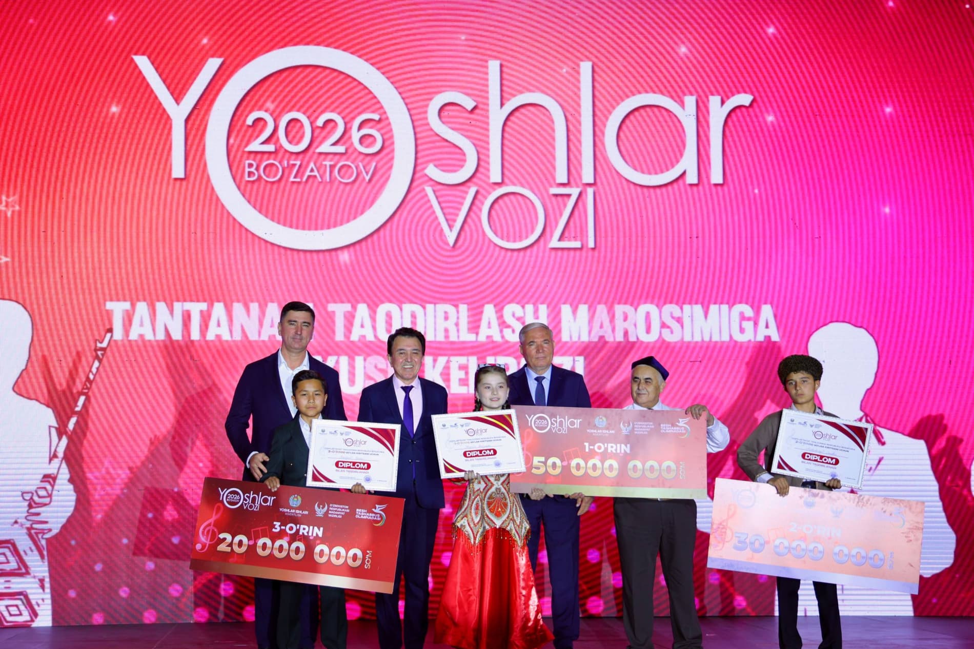 Победители республиканского конкурса «Yoshlar ovozi – Bo‘zatov FEST» 2026 года были торжественно награждены в городе Нукус!