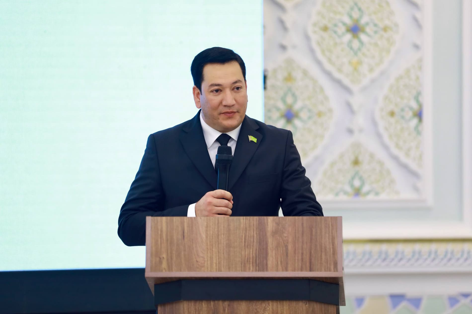 Узбекистан и Туркменистан расширяют сотрудничество в сфере молодёжной политики