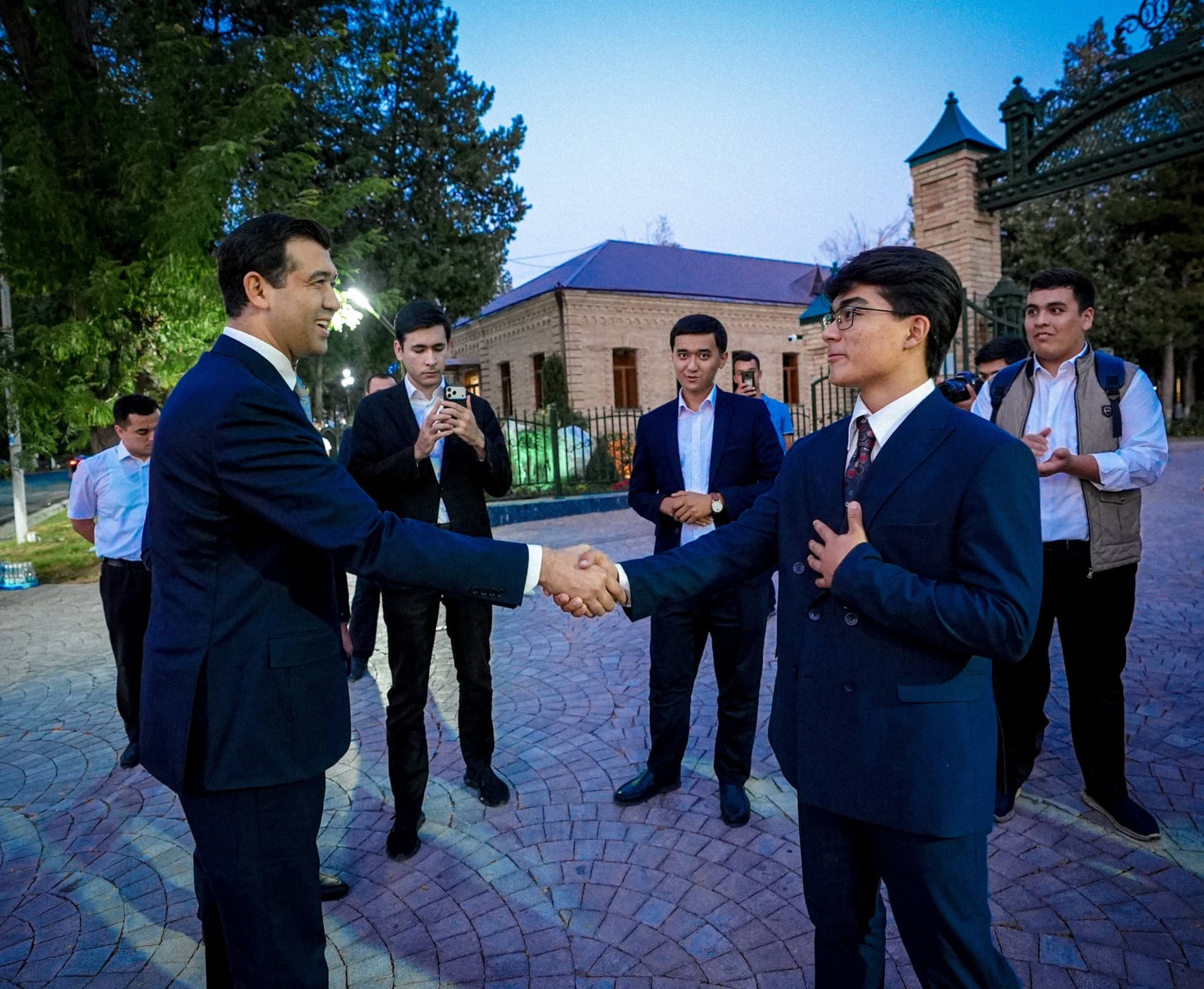 Felipe Paullier Samarqanddagi Yoshlar kreativ shaharchasida mehmon bo‘ldi