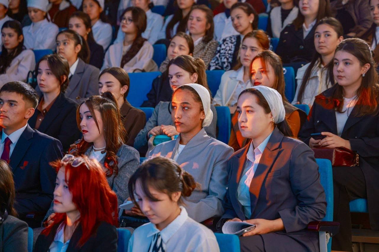 Commonwealth of Independent States Youth Forum Underway in Khiva