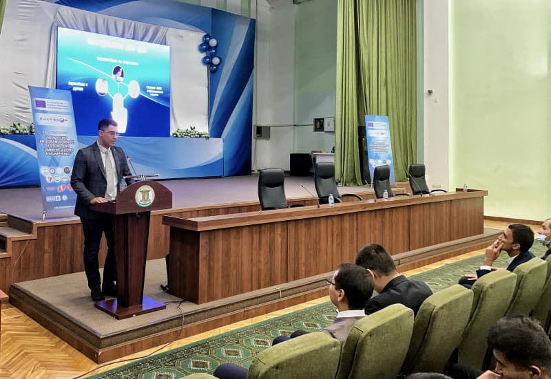 A meeting was held with students of the Tashkent University of Information Technologies