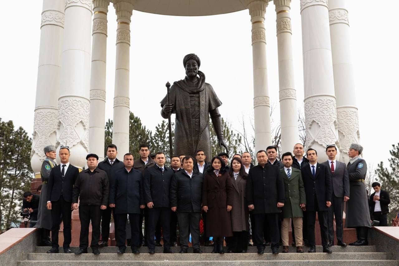 “O‘zbekkosmos” agentligida Navoiy va Bobur tavalludiga bag‘ishlangan ma’naviy-ma’rifiy tadbir