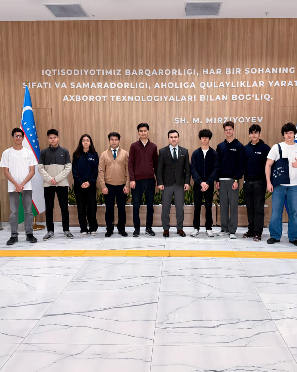 Ёшлар ва космос: “Ўзбеккосмос” агентлиги янги имкониятлар эшигини очмоқда!