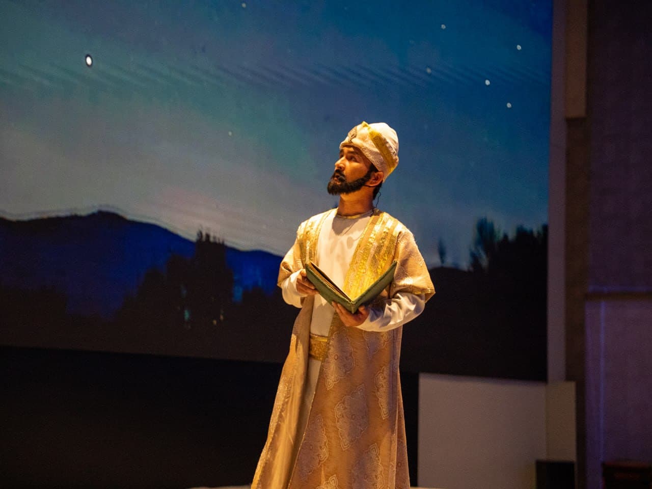 O'zbekkosmos agentligi Raqamli texnologiyalar vazirligi bilan hamkorlikda buyuk davlat arbobi, sarkarda va ilm-fan homiysi sohibqiron Amir Temur tavalludiga 690 yilligiga bag'ishlab ma'rifiy tadbir o'tkazdi