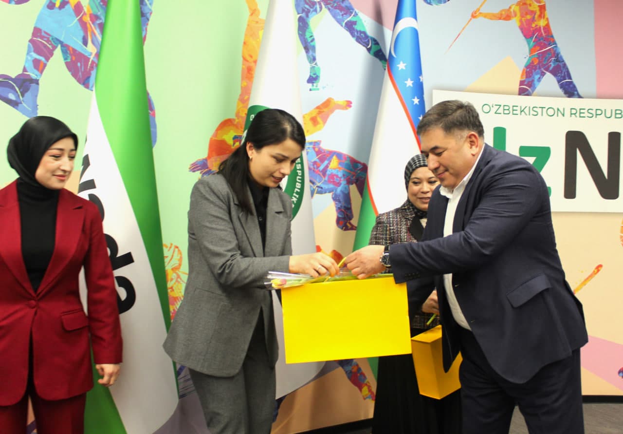 8-mart bayrami munosabati bilan Agentlik xotin-qizlariga ehtirom bildirildi