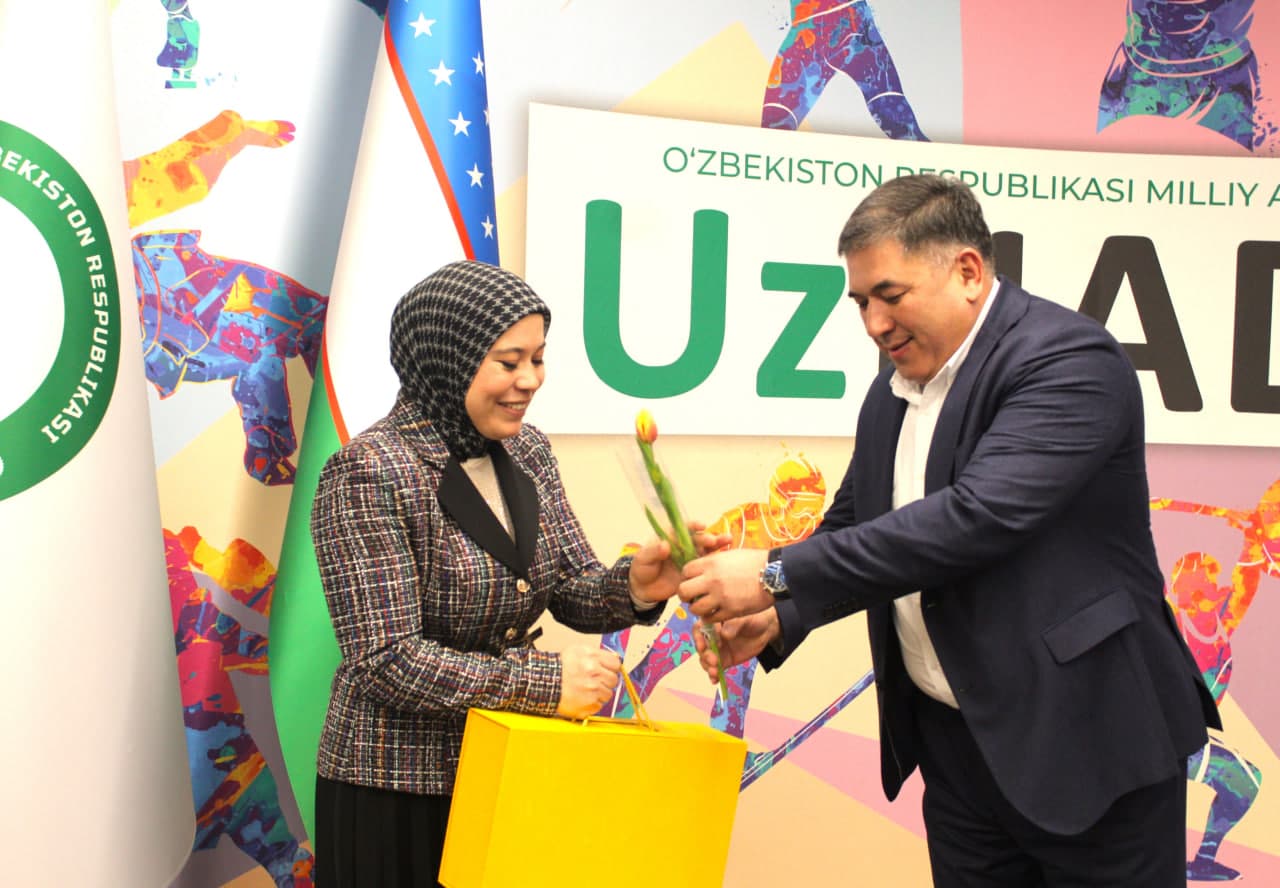 8-mart bayrami munosabati bilan Agentlik xotin-qizlariga ehtirom bildirildi