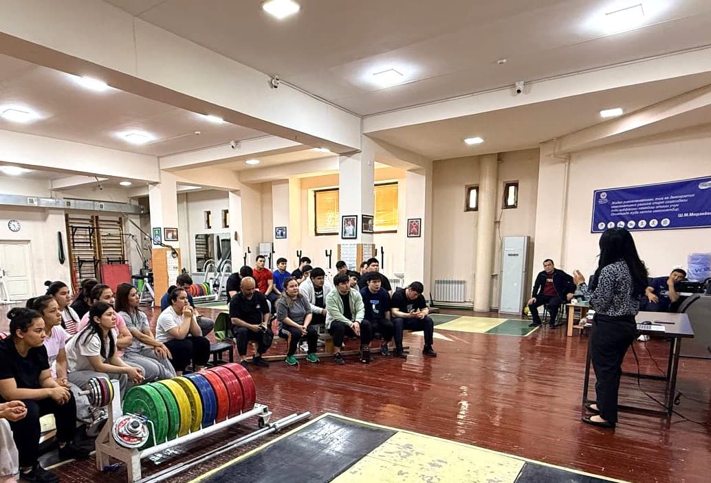 Og‘ir atletikachilar uchun qonunchilik va antidoping yangiliklari yuzasidan seminar o‘tkazildi