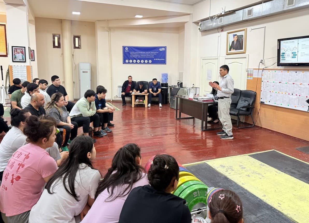 Og‘ir atletikachilar uchun qonunchilik va antidoping yangiliklari yuzasidan seminar o‘tkazildi