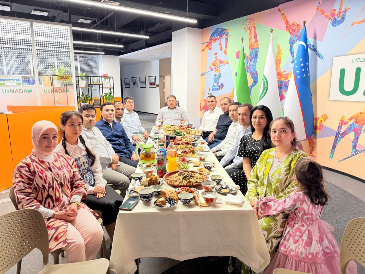 Ayni paytda, mazkur bayramona jarayonlar bilan hamohang tarzda, har yili dunyo miqyosida keng nishonlanadigan “Halol sport kuni” ham O‘zbekiston Milliy antidoping agentligi tomonidan munosib tarzda o‘tkazilmoqda.