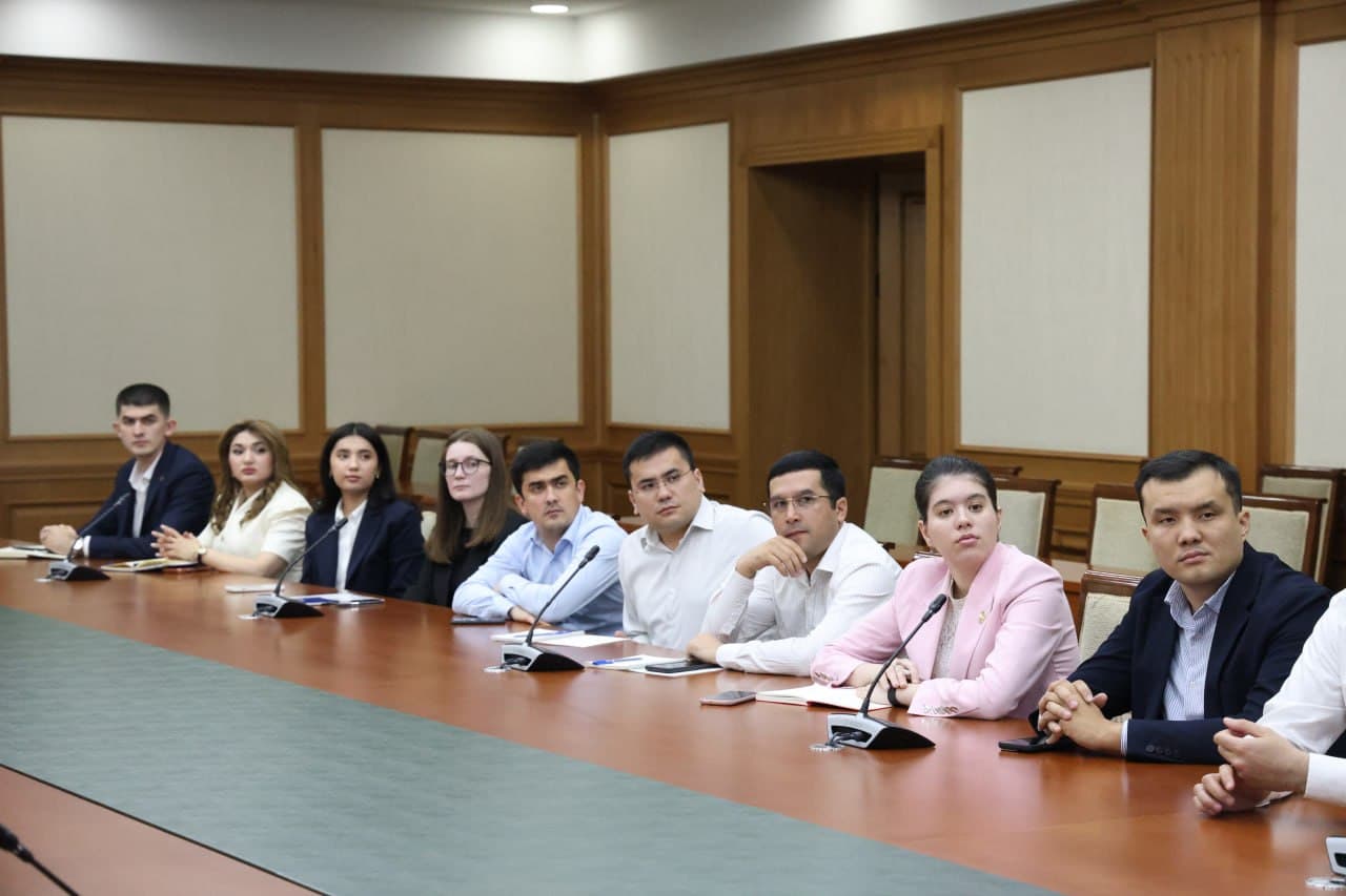Agentlik xodimlari xalqaro grantlar va xorijda taʼlim olishga bagʻishlangan maxsus seminarda ishtirok etdi
