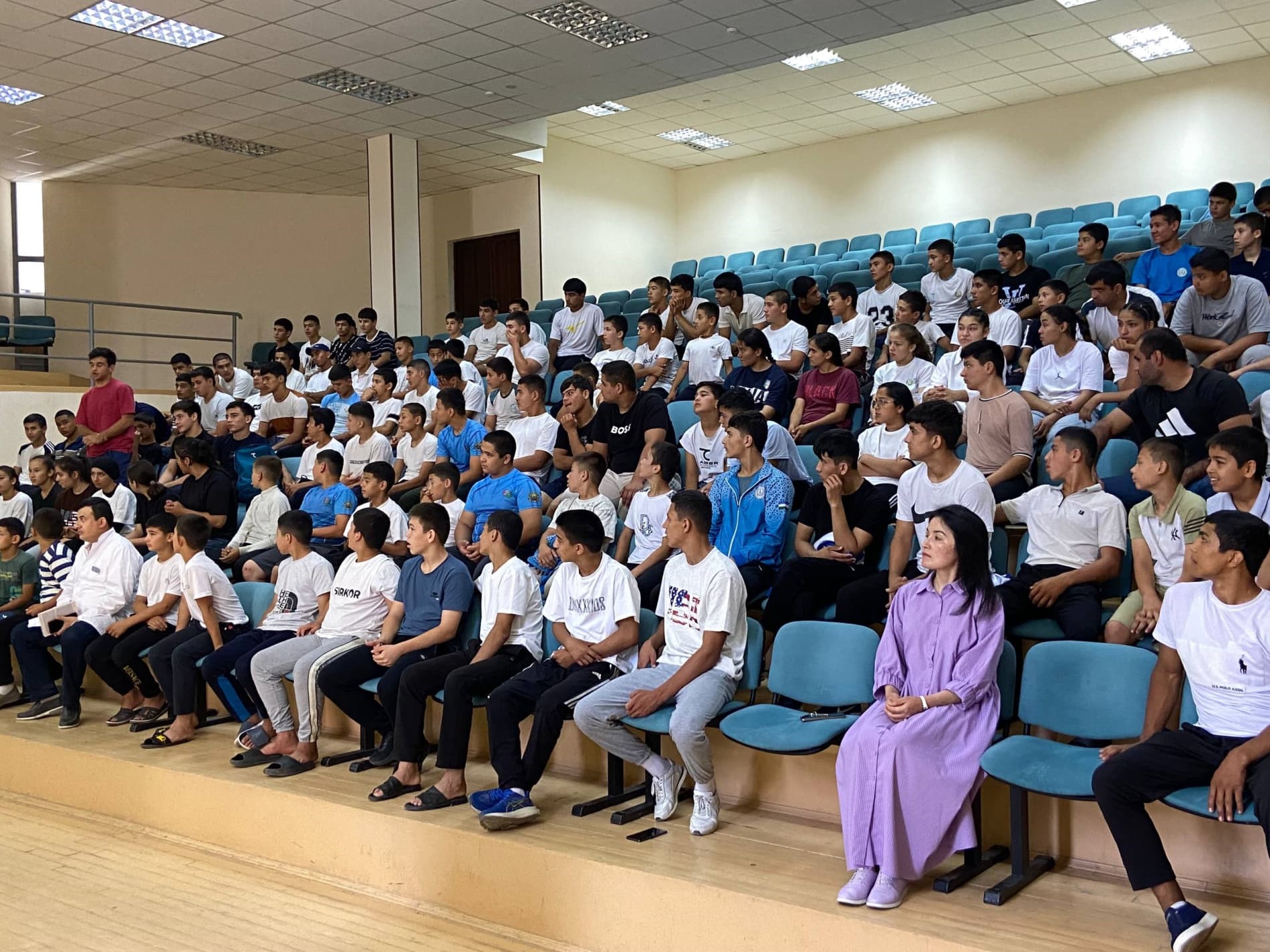 Bilim va mas’uliyat uyg‘unligi: Buxoroda tashkil etilgan seminar-treninglarda 300 dan ortiq sportchilar qamrab olindi