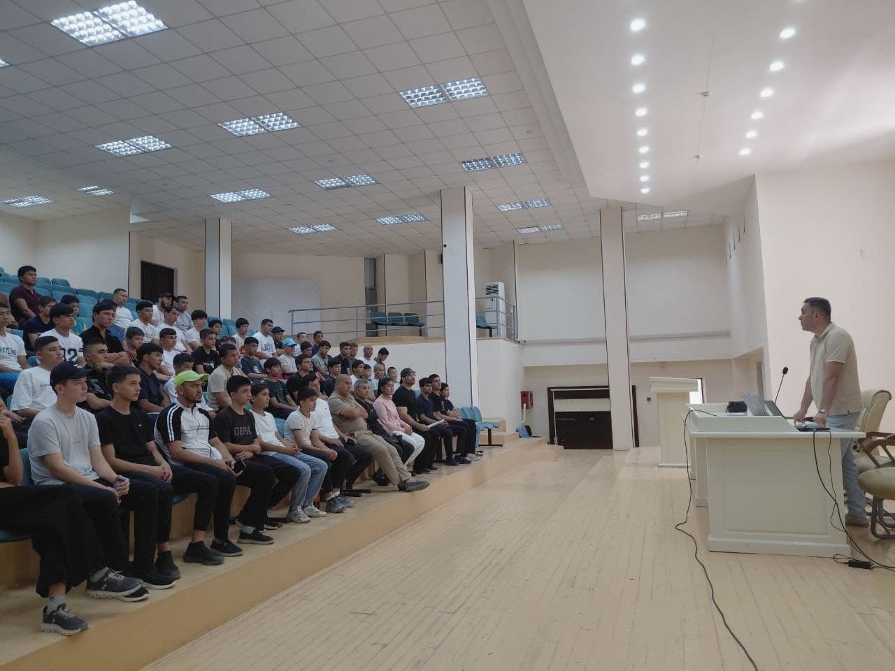 Bilim va mas’uliyat uyg‘unligi: Buxoroda tashkil etilgan seminar-treninglarda 300 dan ortiq sportchilar qamrab olindi