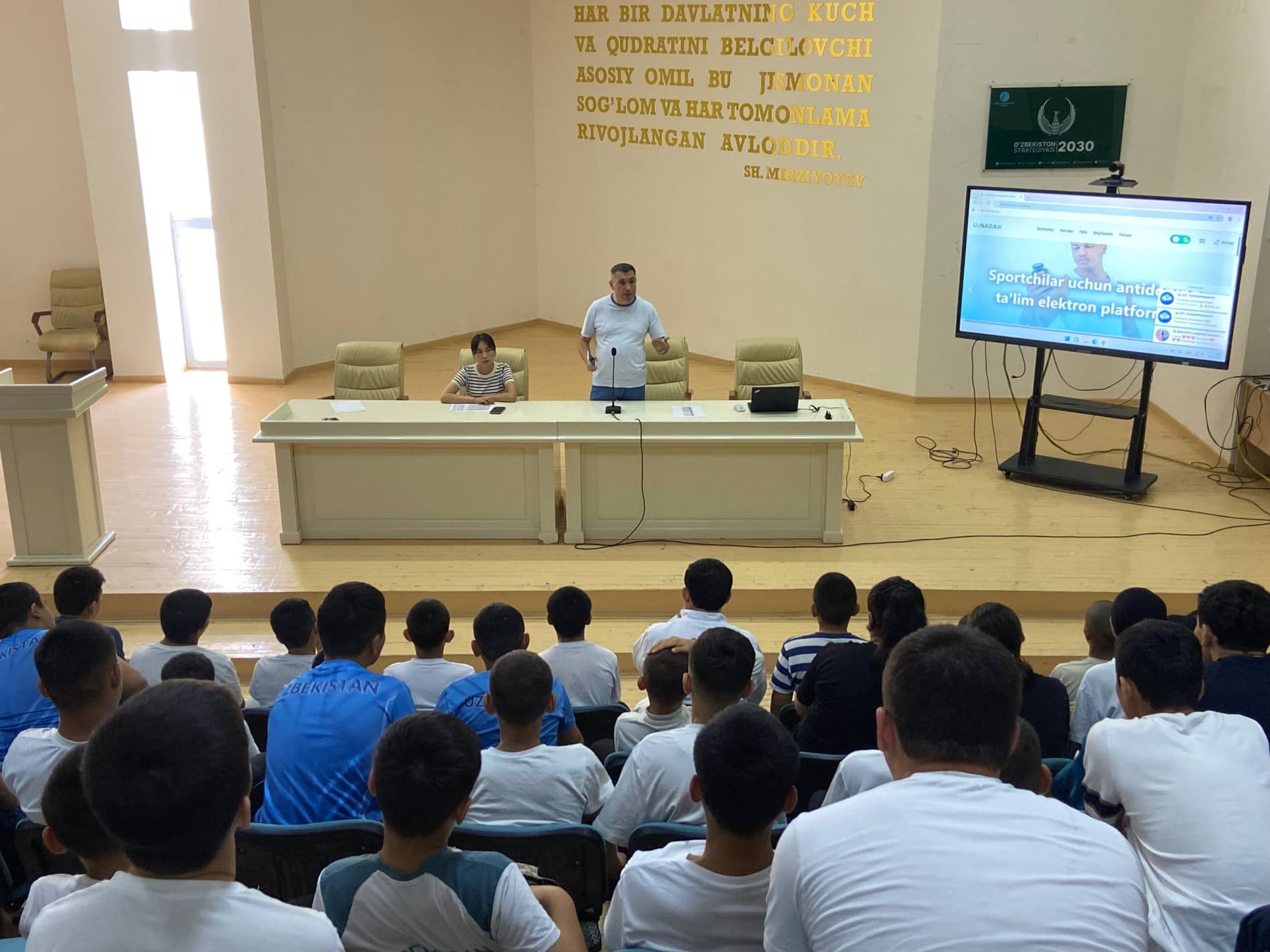 Bilim va mas’uliyat uyg‘unligi: Buxoroda tashkil etilgan seminar-treninglarda 300 dan ortiq sportchilar qamrab olindi