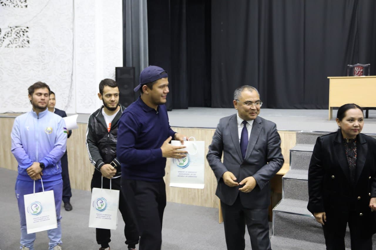 Ногиронлиги бўлган шахсларни жамиятда фаоллигини оширишга барчамиз бирдек масъулмиз – вазир.