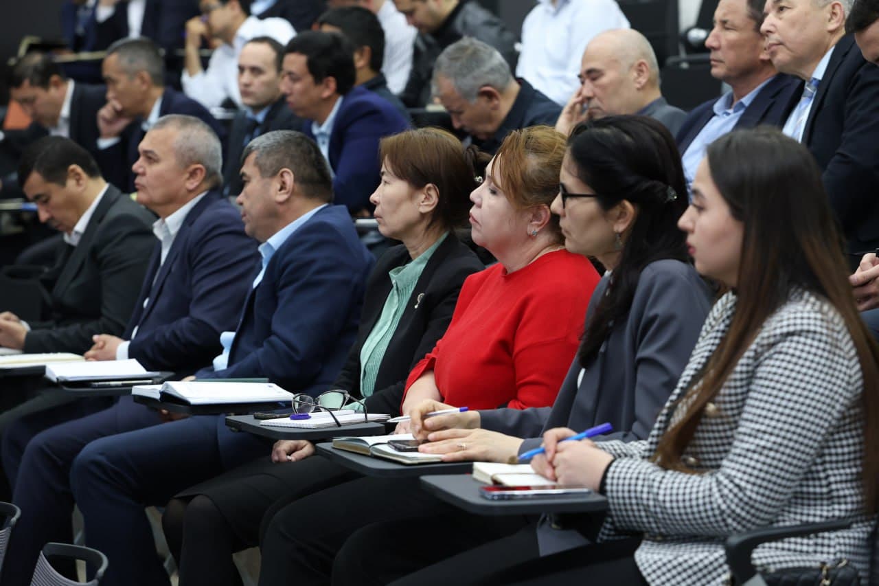 Davlat tilida ish yuritishga bag‘ishlangan seminar o‘tkazildi