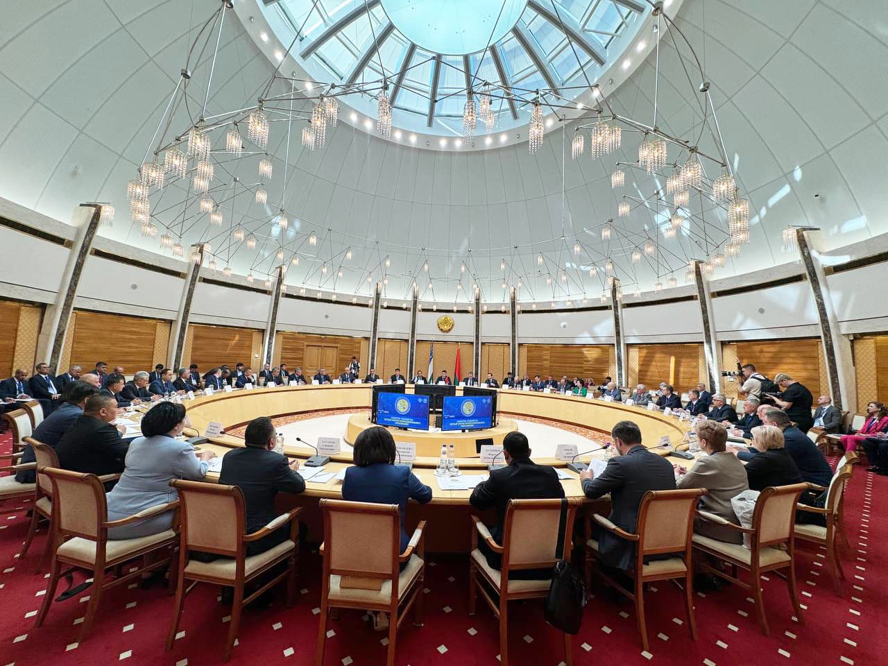 30-aprel kuni Minsk shahridagi Milliy kutubxona binosida birinchi Oʻzbekiston-Belarus professional taʼlim forumini rasmiy ochilish marosimi boʻlib oʻtdi.