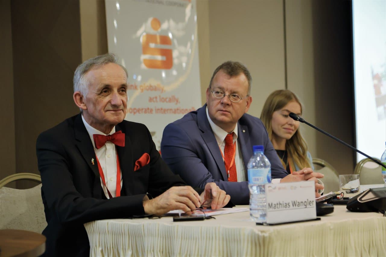 Профессионал таълим муассасалари раҳбар ва педагог кадрларини Германия методикаси асосида ўқитиш бўйича дастур муваффақиятли амалга оширилди