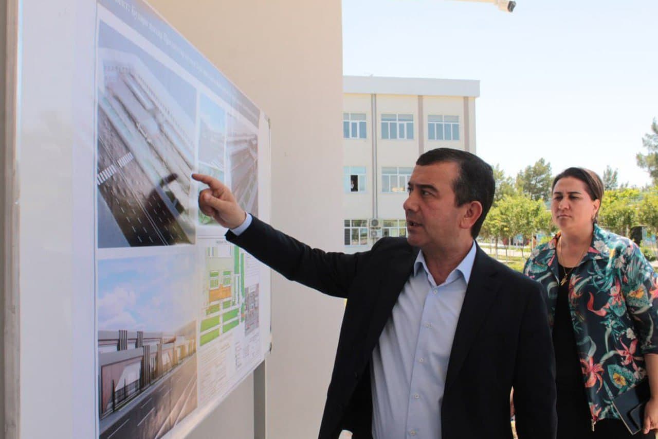 Заместитель министра ознакомился со строящимися зданиями и планируемыми проектами в вузах Бухары