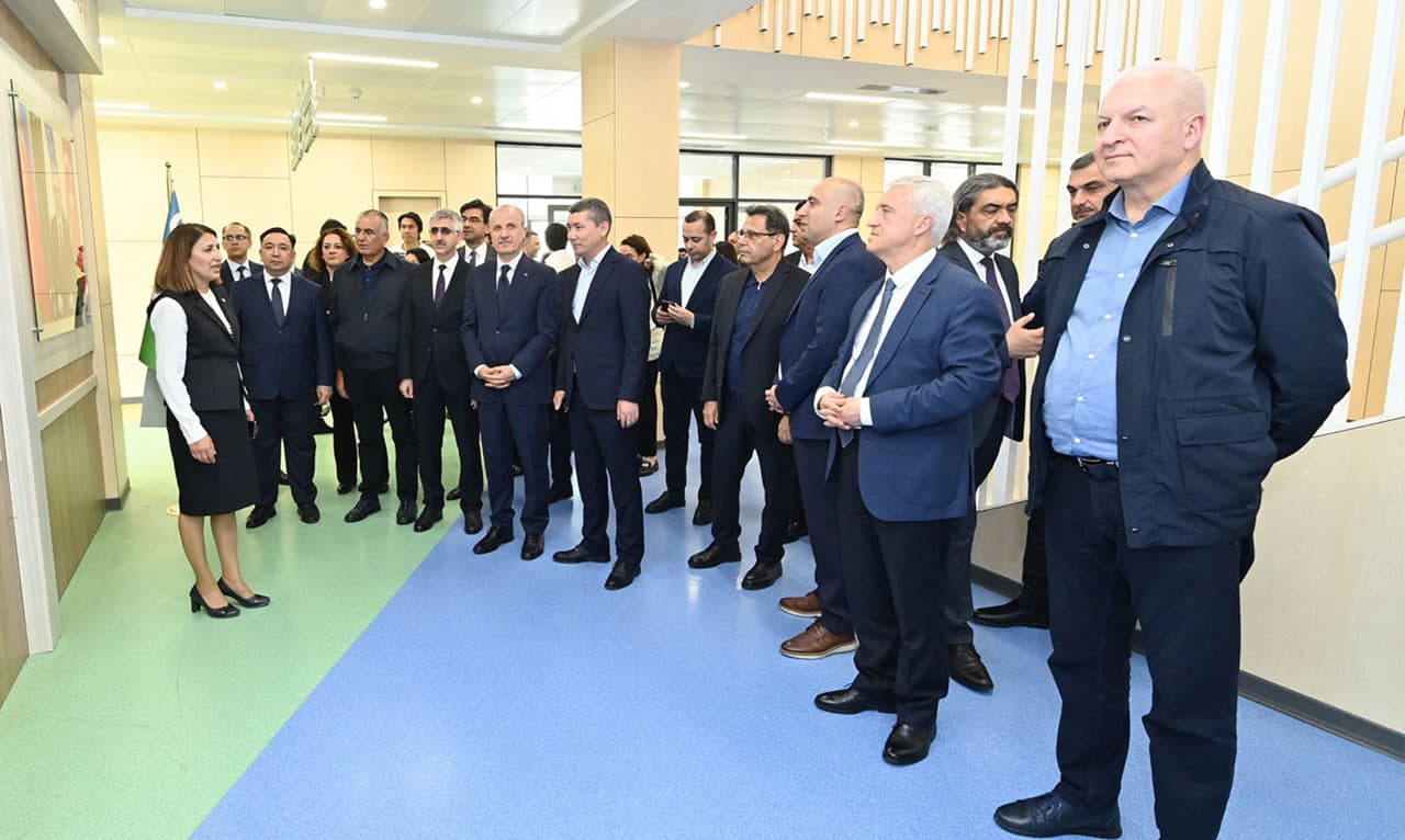 Oliy ta’lim, fan va innovatsiyalar vaziri Qorabog‘dagi Mirzo Ulug‘bek maktabiga tashrif buyurdi