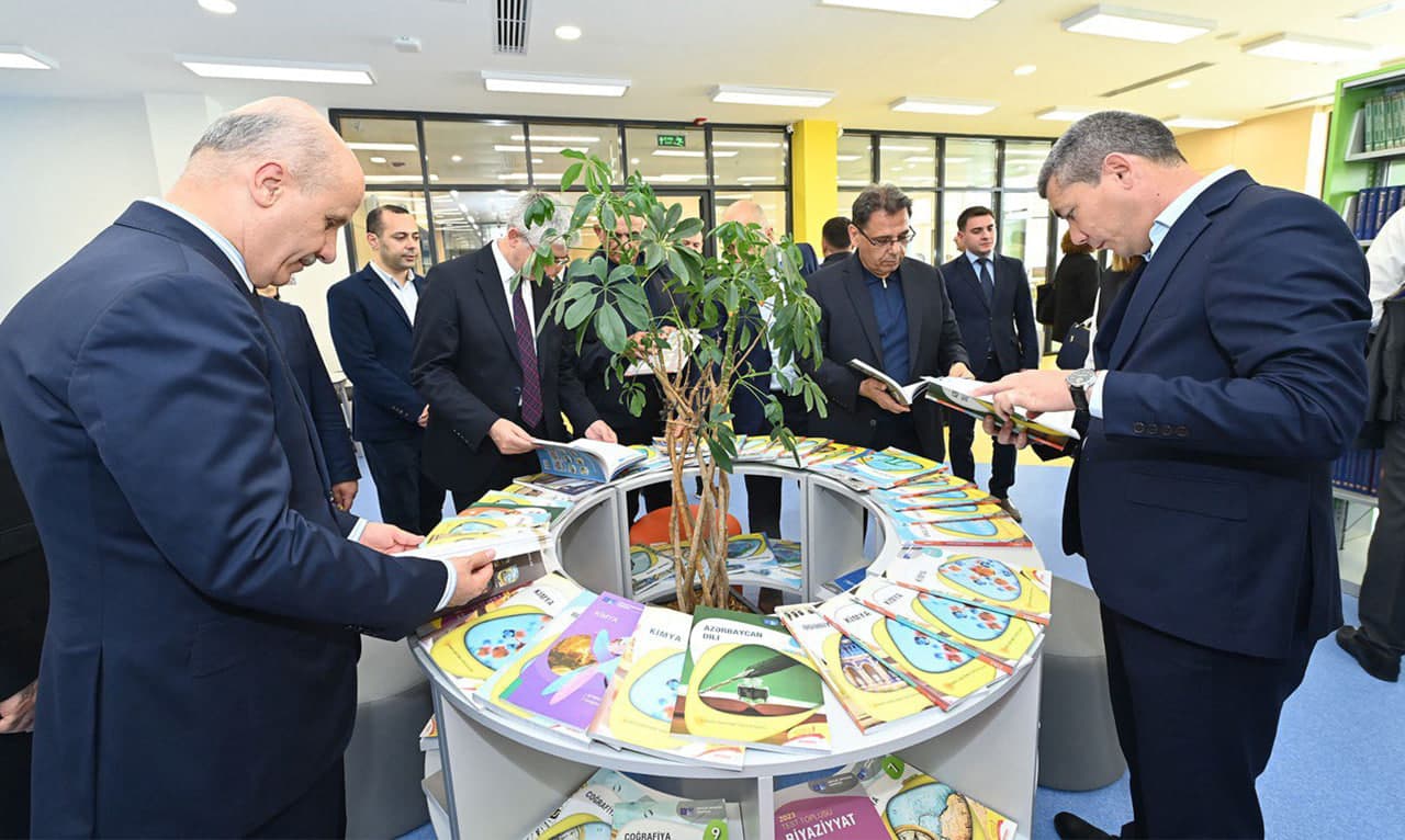 Oliy ta’lim, fan va innovatsiyalar vaziri Qorabog‘dagi Mirzo Ulug‘bek maktabiga tashrif buyurdi