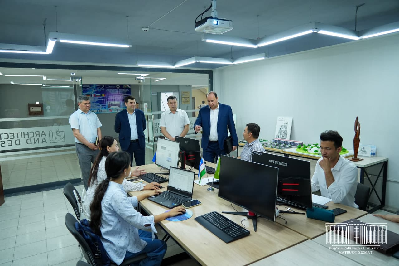 Заместитель министра высшего образования, науки и инноваций Отабек Махкамов посетил Ферганский политехнический институт