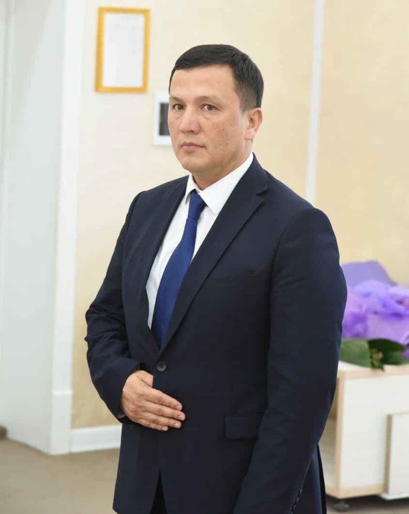 Navoiy davlat pedagogika institutining yangi rektori jamoaga tanishtirildi