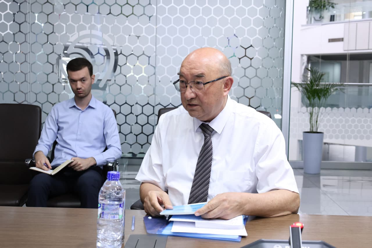 5 июнь куни фуқароларнинг олий ва профессионал таълим, фан ҳамда инновациялар соҳаларига оид масалаларига ечим бериш мақсадида вазир Қўнғиротбой Шарипов навбатдаги қабулни ўтказди.