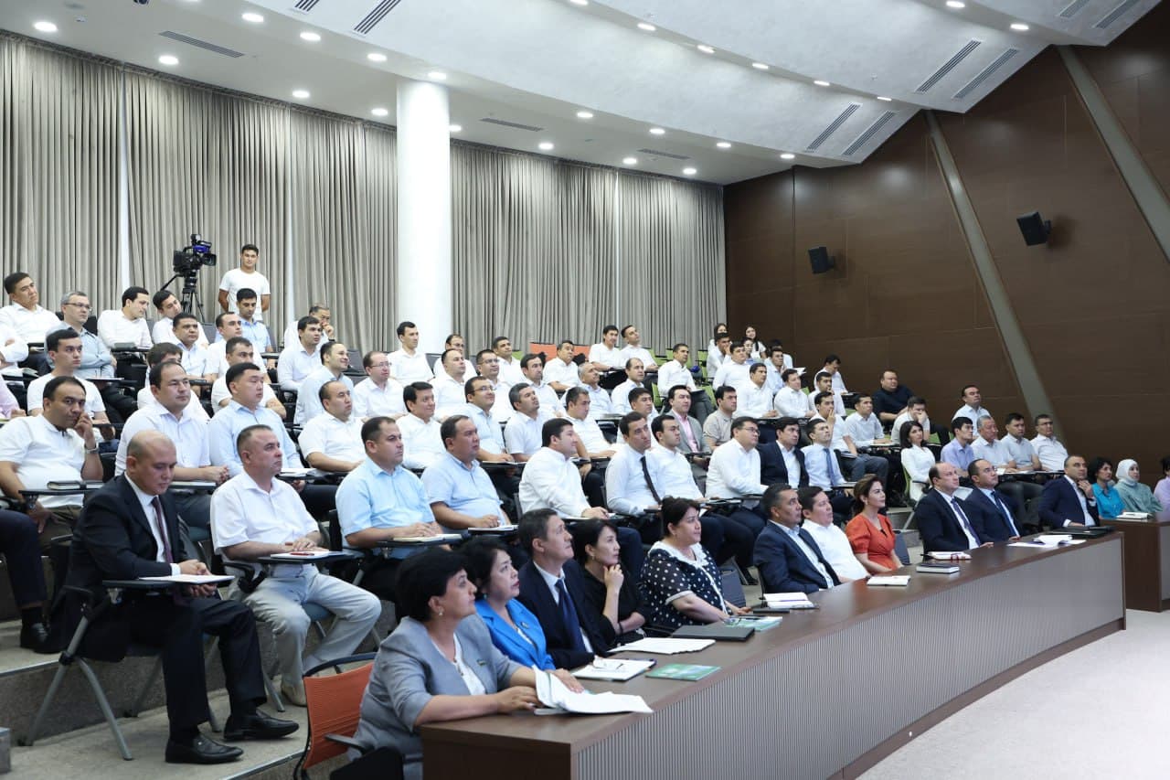 “O‘zbekiston – 2030” strategiyasi va 2024-yilga mo‘ljallangan Davlat dasturi ahamiyati, ularda belgilangan sohaga oid vazifalar ijrosi muhokama qilindi