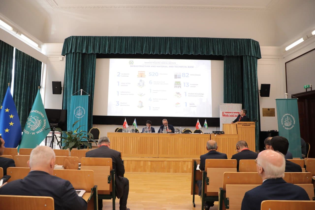 Polshada 40 dan ortiq OTM rahbarlari ishtirokida akademik davra suhbati tashkil etildi