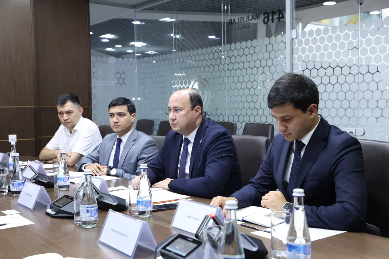 Обсуждены перспективы развития с компанией ELSEVIER