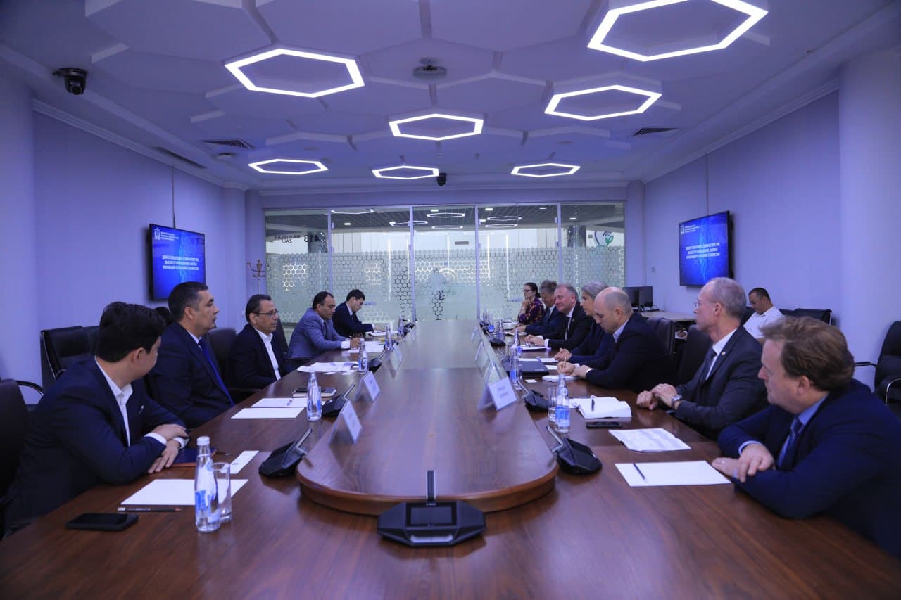 Профессионал таълимда дуал таълимни ривожлантириш ва таълим сифатини таъминлаш бўйича Германия инвестицияси ва грант лойиҳаларини жалб қилиш масаласи муҳокама қилинди