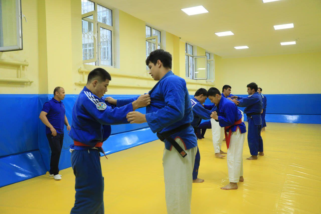 ТДИУда "Талабалар лигаси" спорт мусобақаларининг очилиш маросими бўлиб ўтди