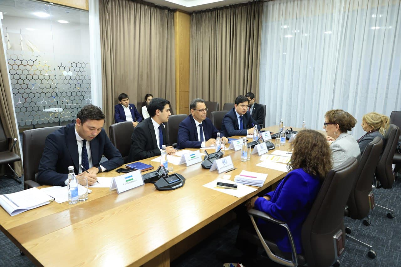 3 октябр куни Олий таълим, фан ва инновациялар вазири Қўнғиротбой Шарипов БМТнинг Савдо ва тараққиёт конференцияси (УНCТАД) Бош котиби Ребека Гринспан билан учрашув ўтказди.