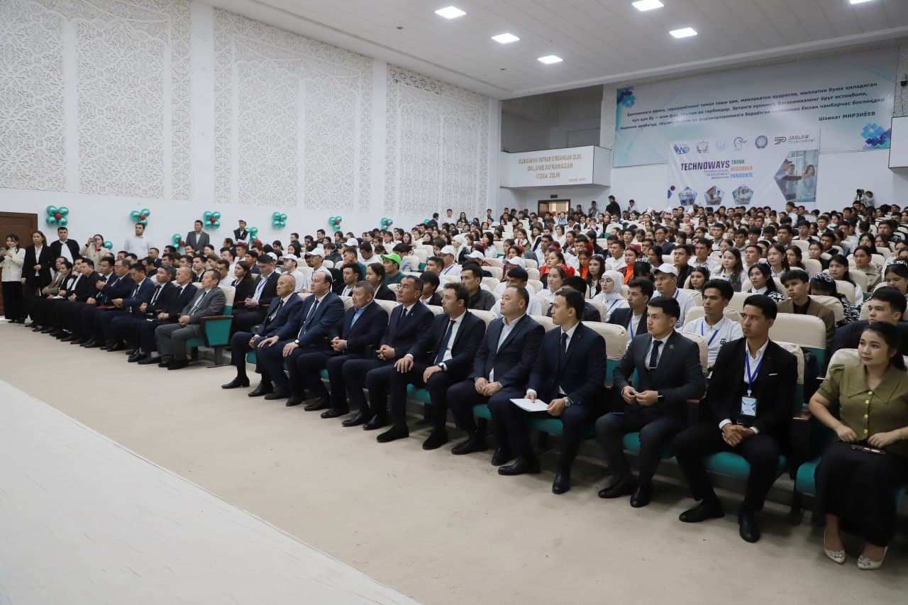 "ТечноWайс" технологик ривожланиш марафонининг республика босқичи ғолиблари тақдирланди