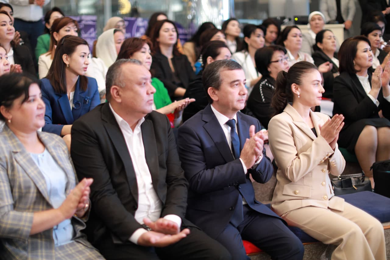 "Қизларжон" клуби республика форуми бўлиб ўтди