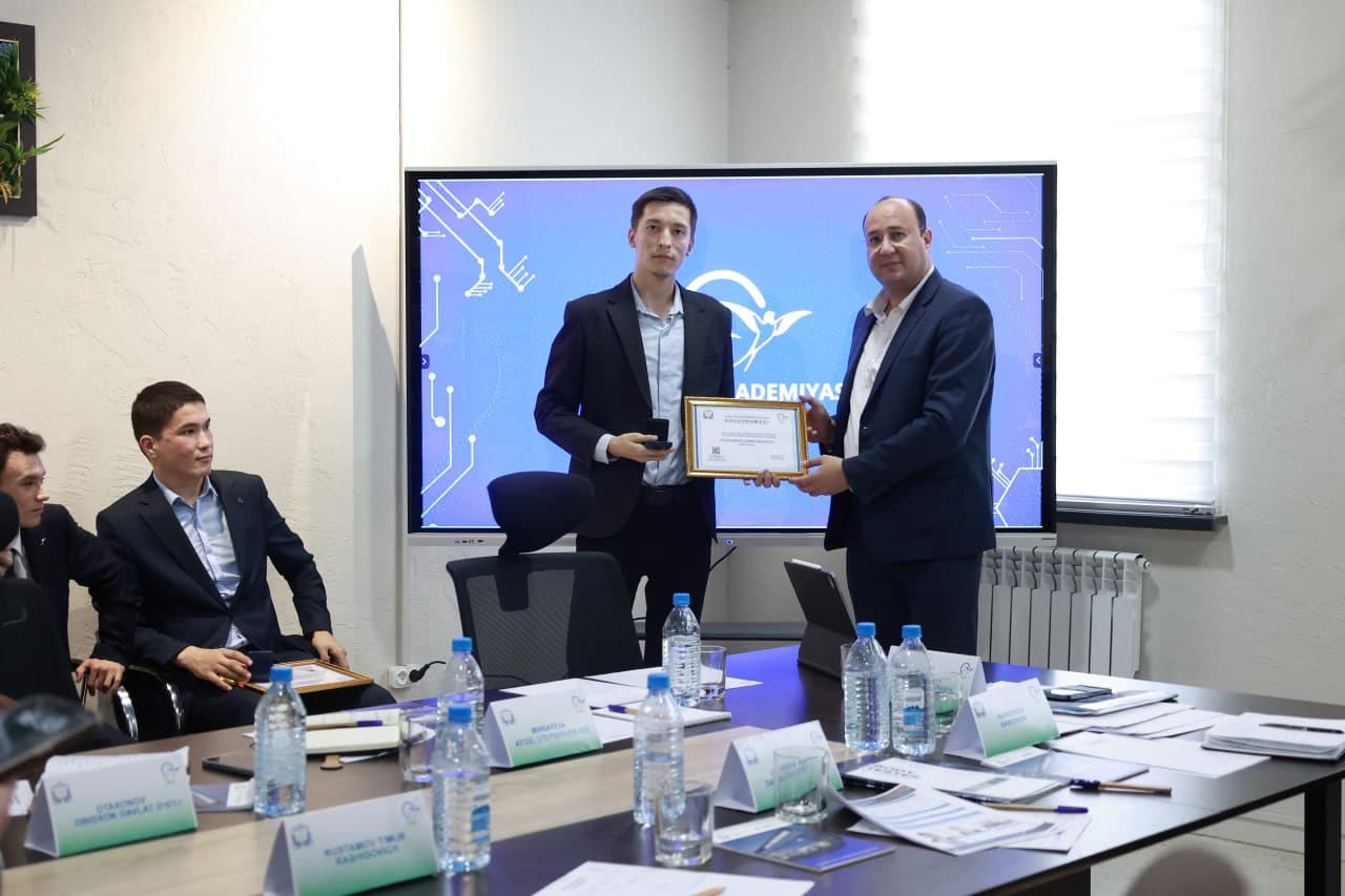 Нукусдаги "Жаслар технопарки"да Ёшлар академиясининг навбатдаги ассамблеяси ўтказилди