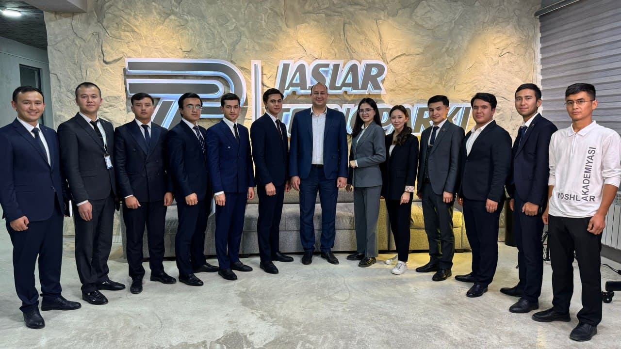 Нукусдаги "Жаслар технопарки"да Ёшлар академиясининг навбатдаги ассамблеяси ўтказилди