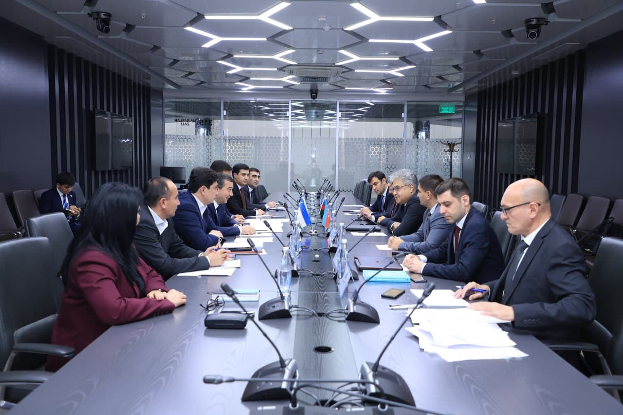 Обсуждены вопросы дальнейшего развития двустороннего сотрудничества в сфере высшего образования с Азербайджаном.