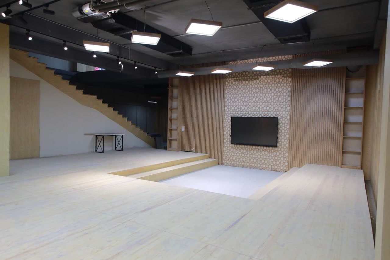 Vazir Samarqand davlat arxitektura-qurilish universitetida amalga oshirilayotgan transformatsiya jarayoni bilan tanishdi