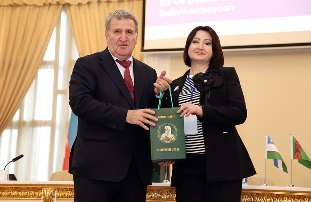 Boku shahrida III Xalqaro turkologiya kongressi oʻtkazildi