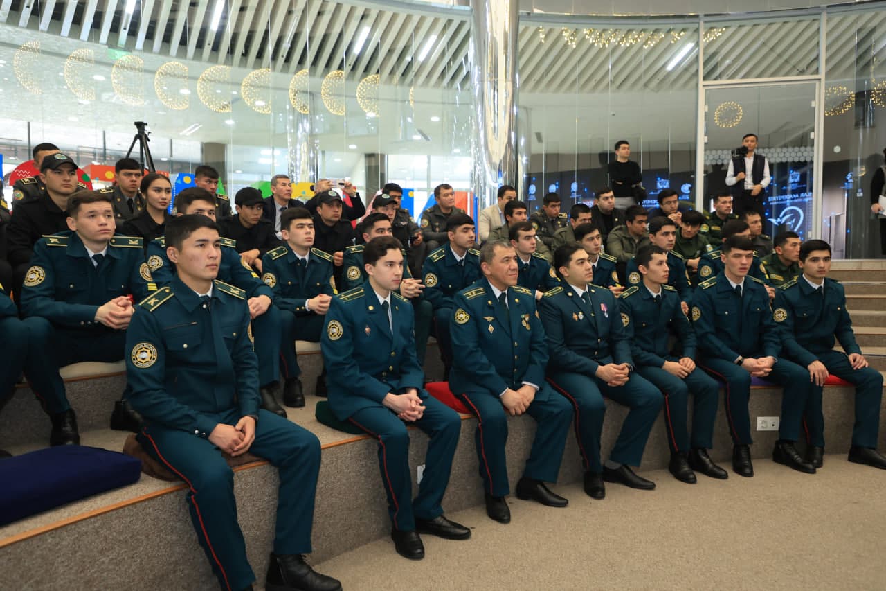 “14-yanvar – Vatan himoyachilari kuni”ga bagʻishlangan “Harbiy sohadagi yosh olimlarning ilmiy ishlanmalari va innovatsion loyihalari forumi” boʻlib oʻtdi