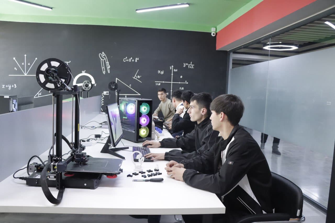 Xorazmda Urganch yoshlar texnoparki faoliyati yo‘lga qo‘yildi