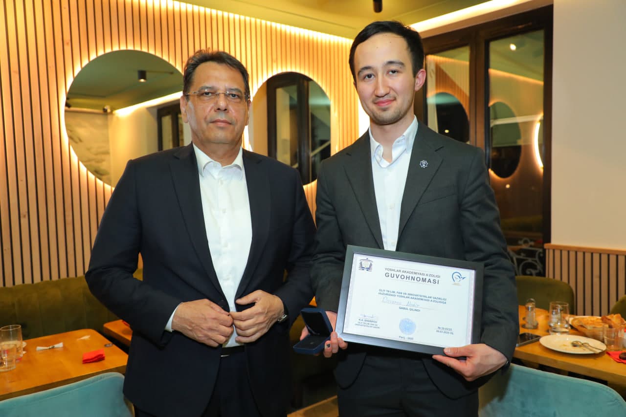 Vazir Fransiyada tahsil olayotgan yoshlar bilan ochiq muloqot o‘tkazdi