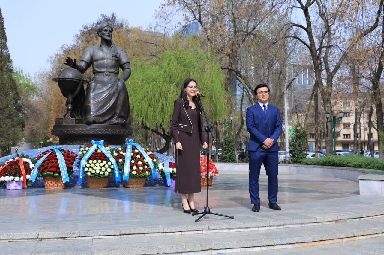 Buyuk ajdodimiz Mirzo Ulugʻbek tavallud kuni munosabati bilan tantanali tadbir boʻlib oʻtdi